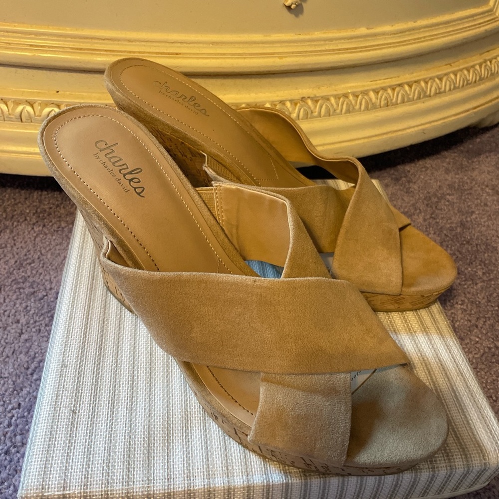 charles david wedges! worn once, size 10m